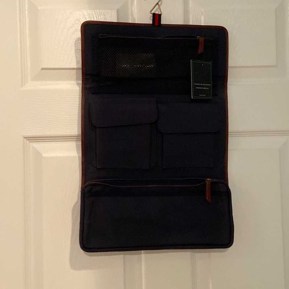 Hanging Travel Kit